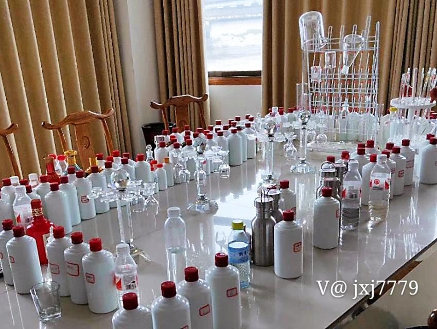茅臺鎮(zhèn)原漿酒多少錢一箱52度_茅臺鎮(zhèn)原漿酒52度價格_茅臺鎮(zhèn)原漿酒多少錢52度