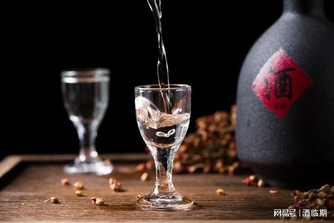酒水批發(fā)網(wǎng)上平臺(tái)，酒水批發(fā)哪個(gè)平臺(tái)放心