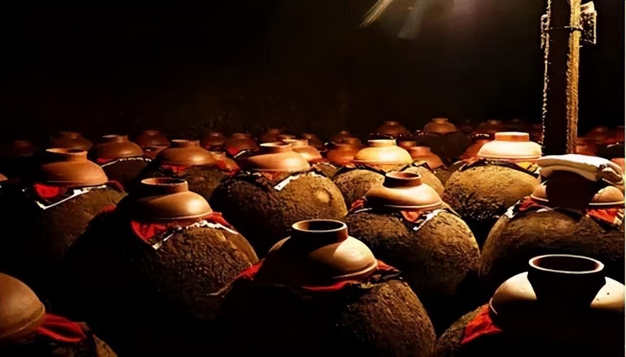 白酒勾兌酒標(biāo)準(zhǔn)_50度以上的白酒是勾兌的嗎_白酒中的勾兌是什么意思